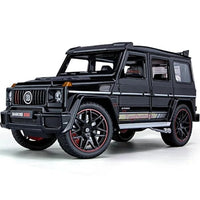 PamPam Mercedes-Benz B800 1:18 Scale Diecast Model Car, Black, with Light and Music, Metal Pull-Back Toy